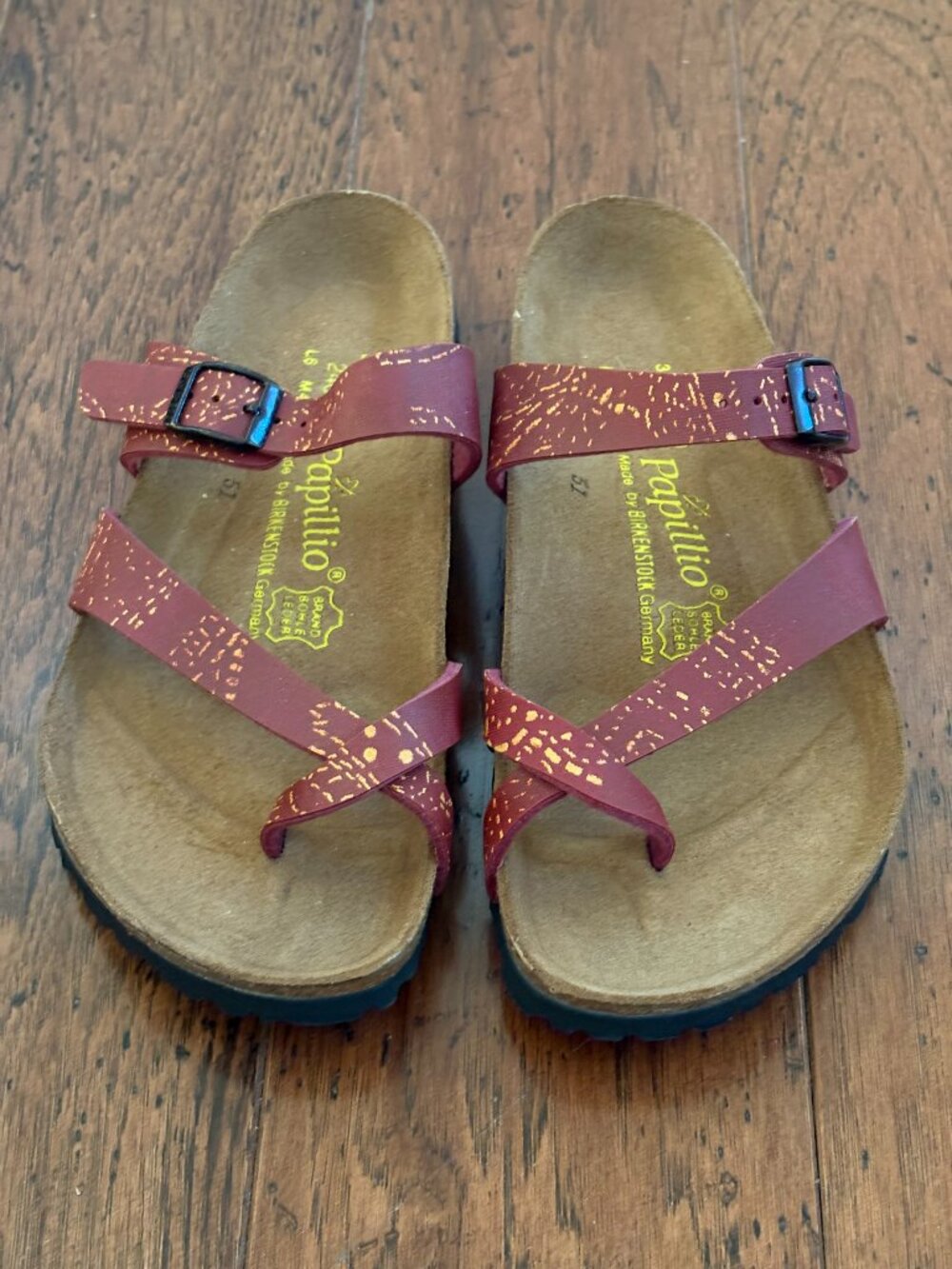 NEW Birkenstock Papillio Tabora Strap Sandals. Size 6. Red/Burgundy. NWT.